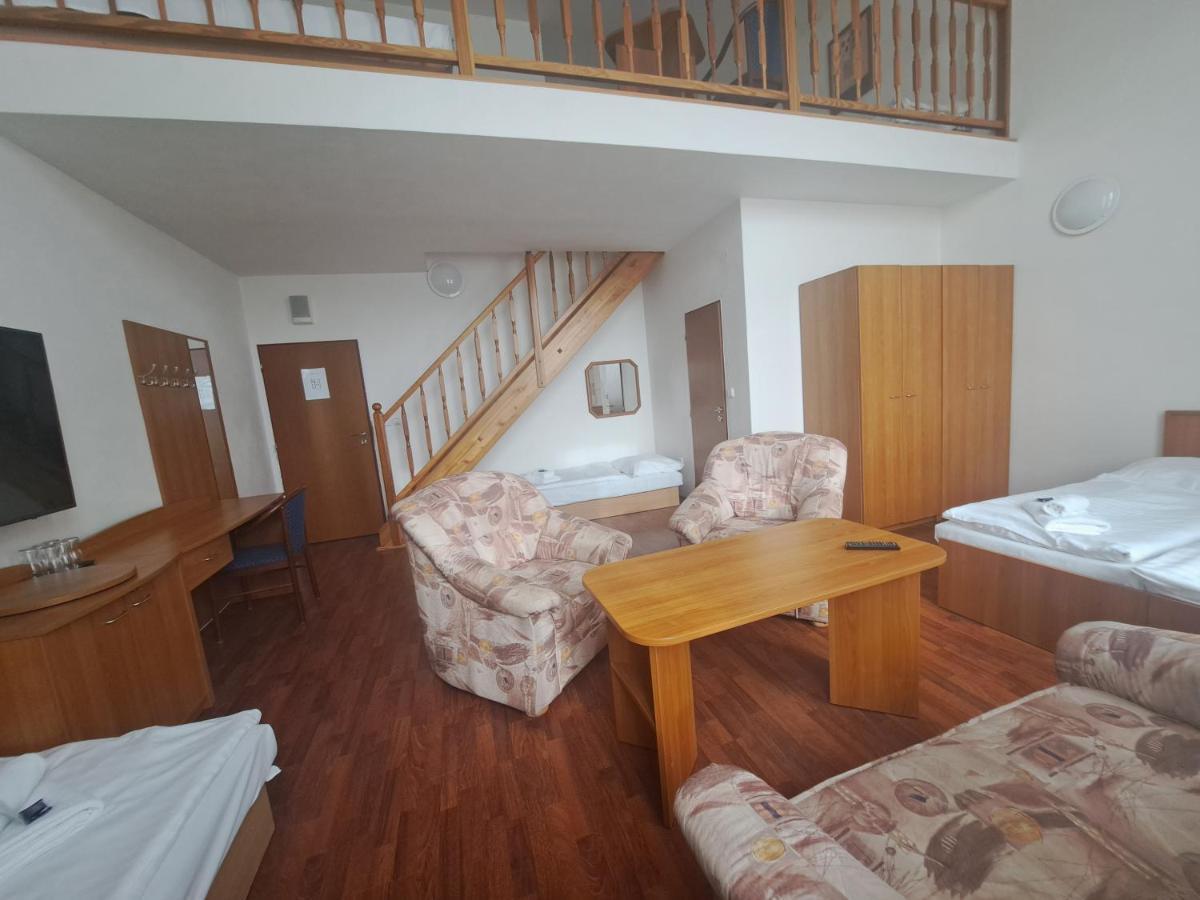 Hasicsky Hotel Přibyslav المظهر الخارجي الصورة